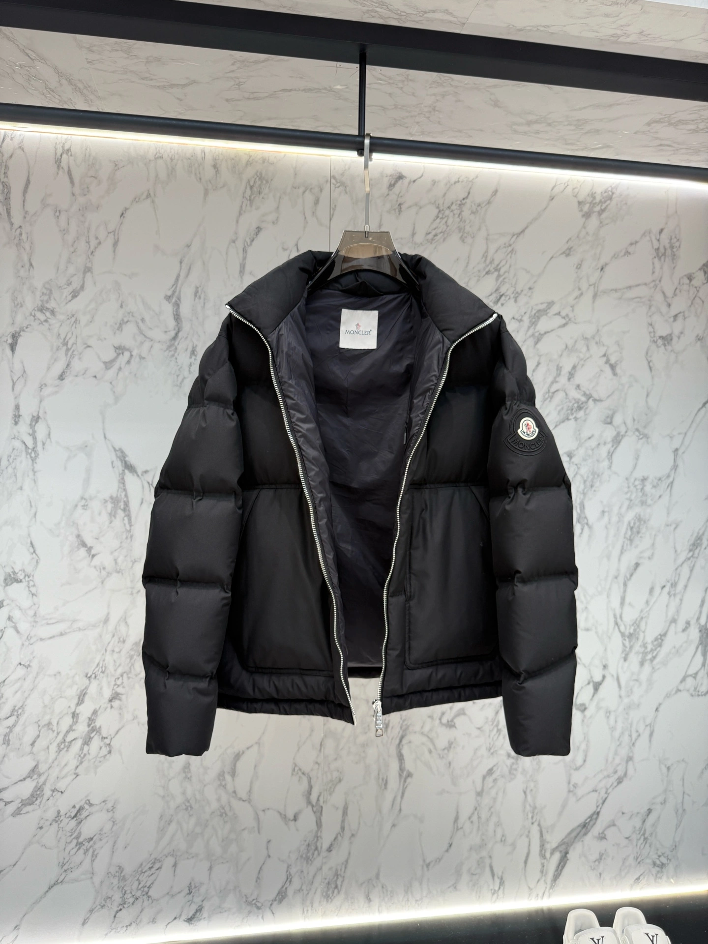 wg.luxury-- 7o9385r Down jacket item:E-F501J1031H